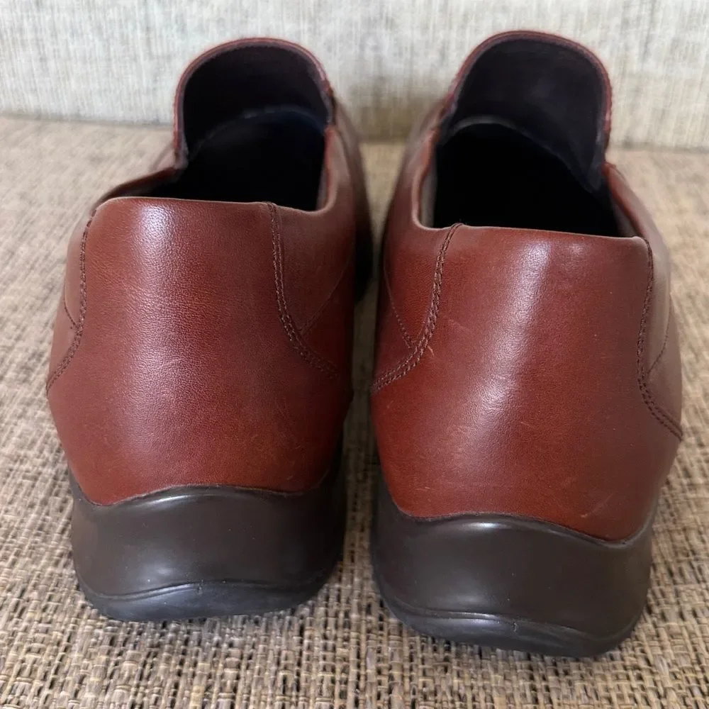 NEW DANSKO SLIP-ONS - Picture 3 of 7